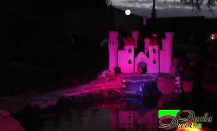 Рис.001 Вид на замок вночі