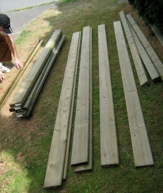 Підготовка якісного матеріалу для настилу підлоги в будиночку на дереві