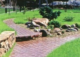 Садові доріжки з природного каменя